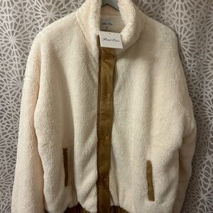 Brand New Petal Dew white sherpa jacket 2x